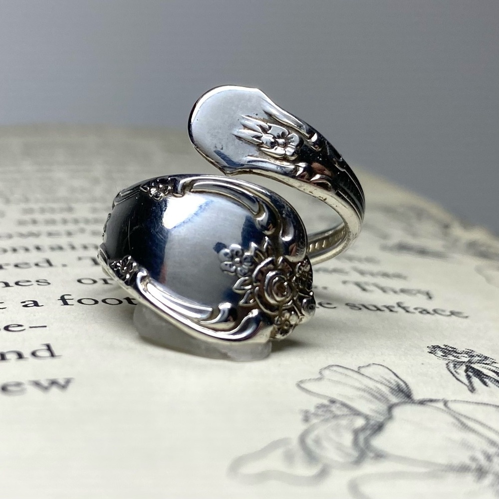 Vintage Wm A Oneida LTD Silver Spoon Ring